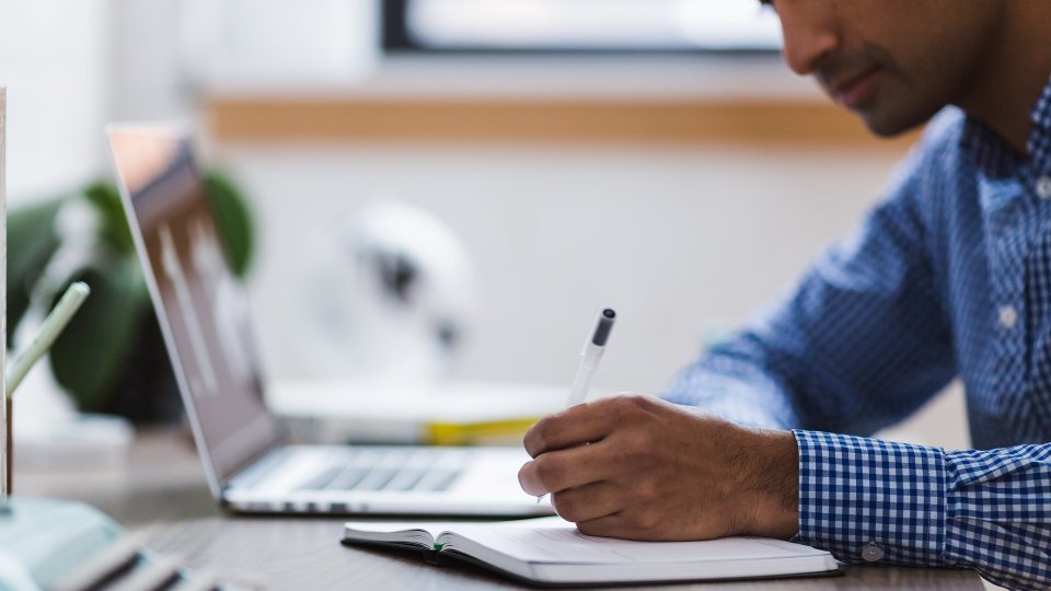 B2B Ecommerce and EDI Convergence: Rewiring Order Operations for Real-World Complexity