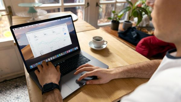 Frustration to loyalty: mastering product data consistency in your B2B customer portal